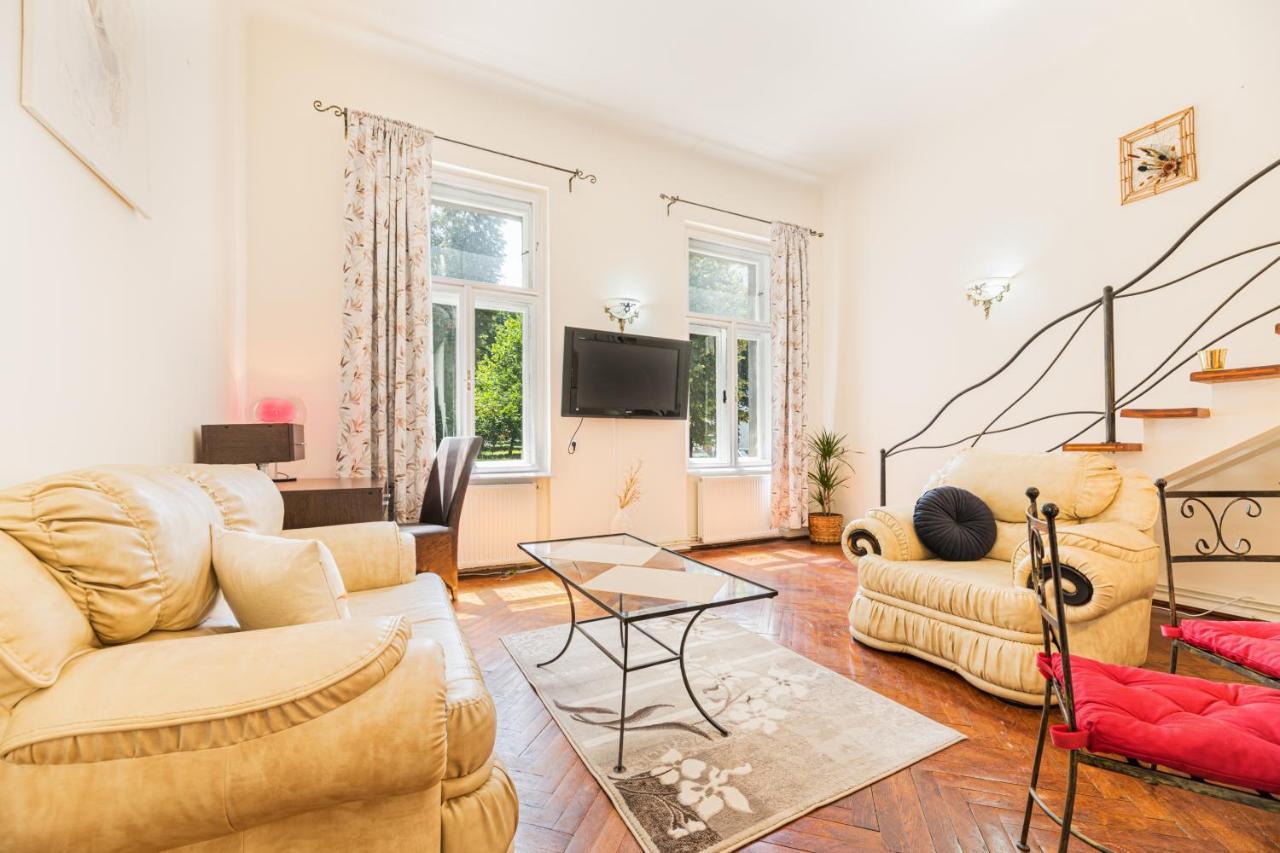 בראשוב Sabin Apartments Private Parking מראה חיצוני תמונה