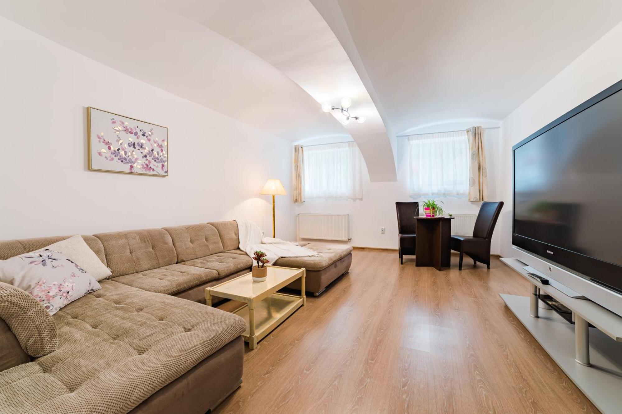 בראשוב Sabin Apartments Private Parking מראה חיצוני תמונה